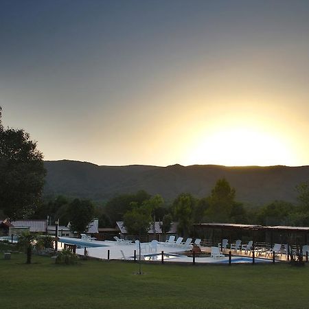 Complejo El Paine Villa บียา เฮเนรัล เบลกราโน ภายนอก รูปภาพ